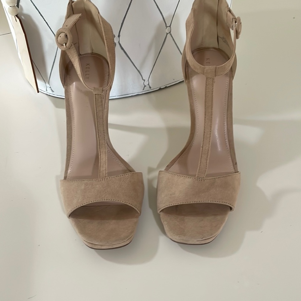 Kelly @ Katie nude heels